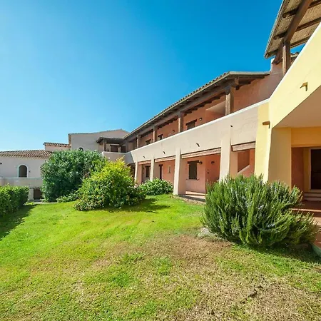 Apartment Nice In With Kitchenette Golfo Aranci