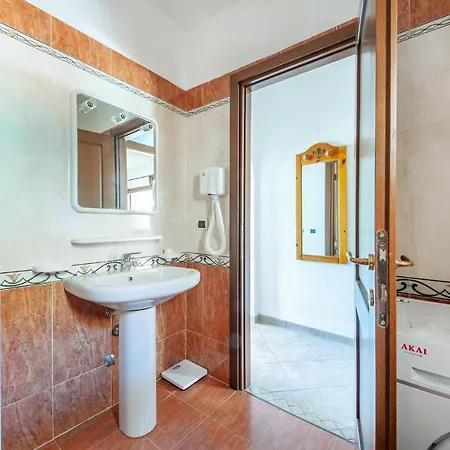 Apartment Nice In With Kitchenette *